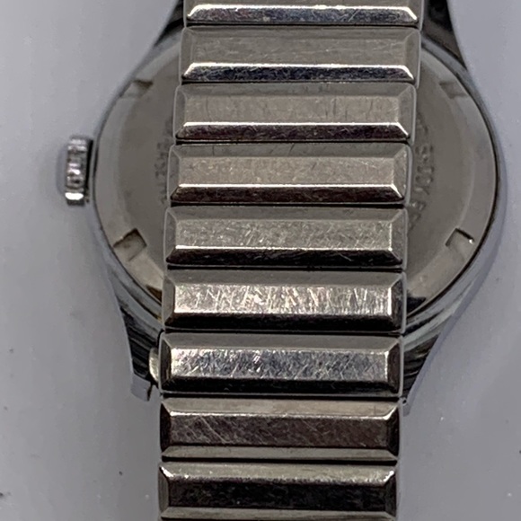 Westclox Vintage 17 Jewels Waterproof Watch - Picture 10 of 11